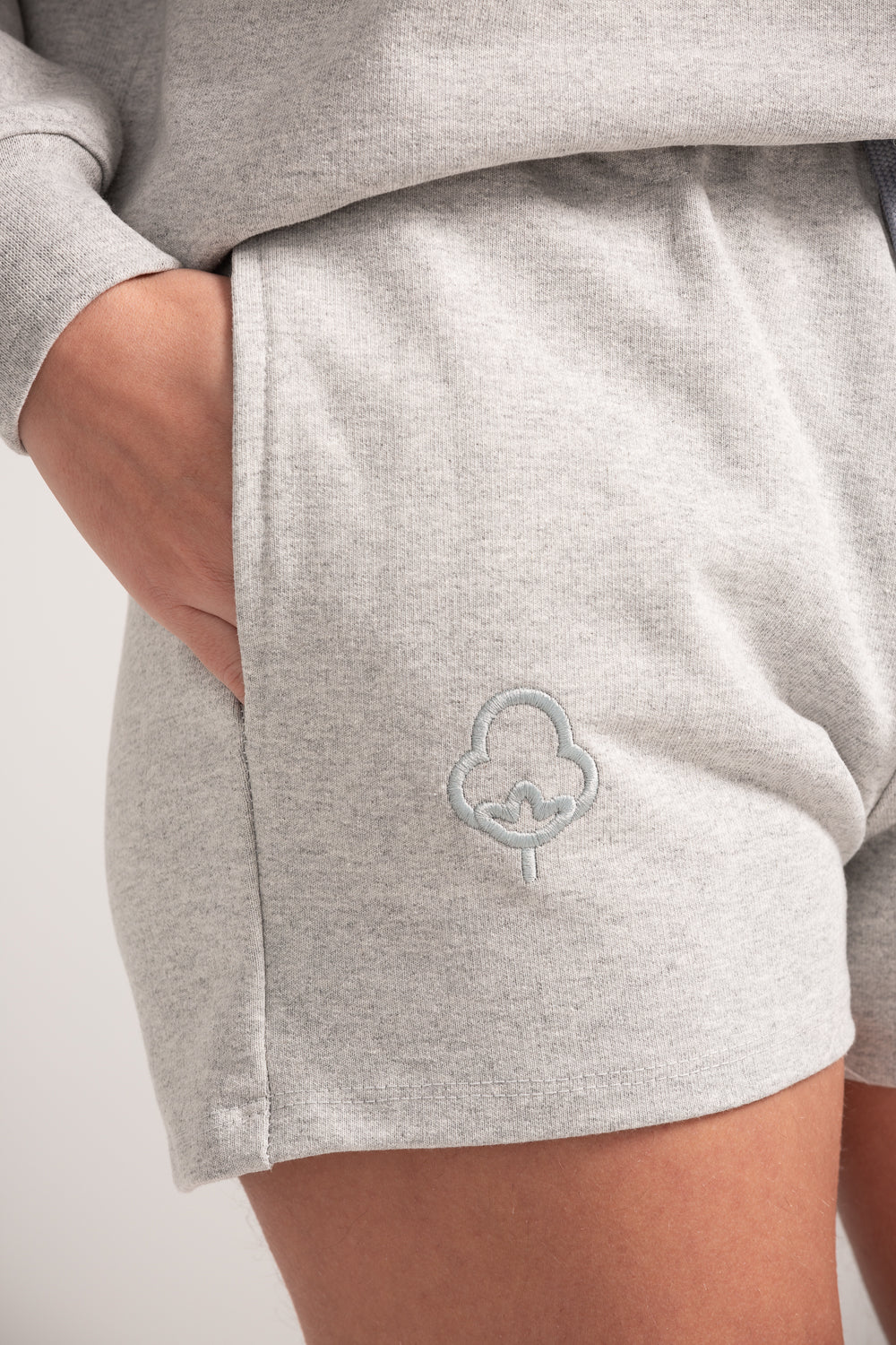 Short gris algodón
